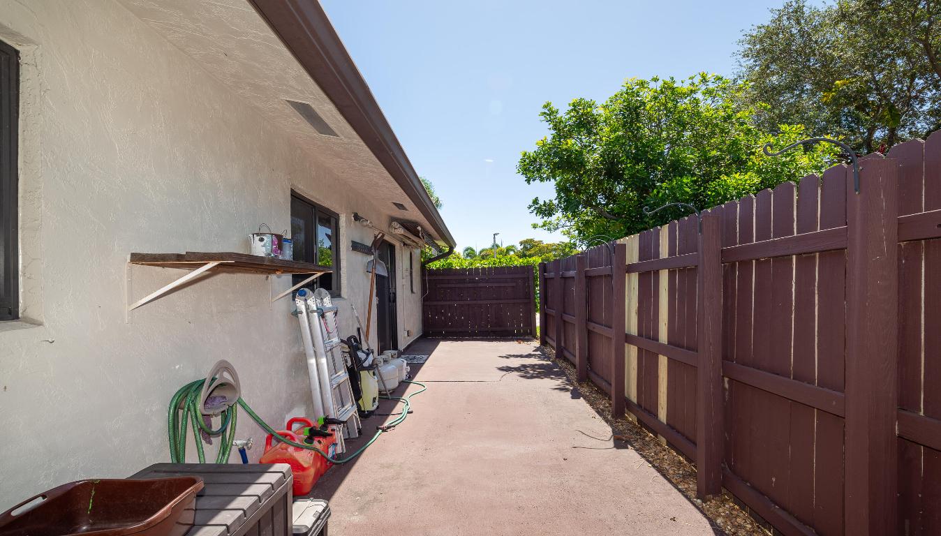 3200 NW 5th Terrace 4