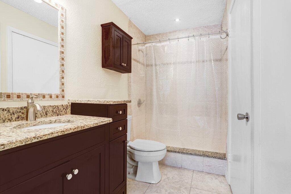 8702 Mallard Reserve Drive 202