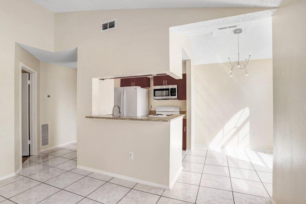 8702 Mallard Reserve Drive 202