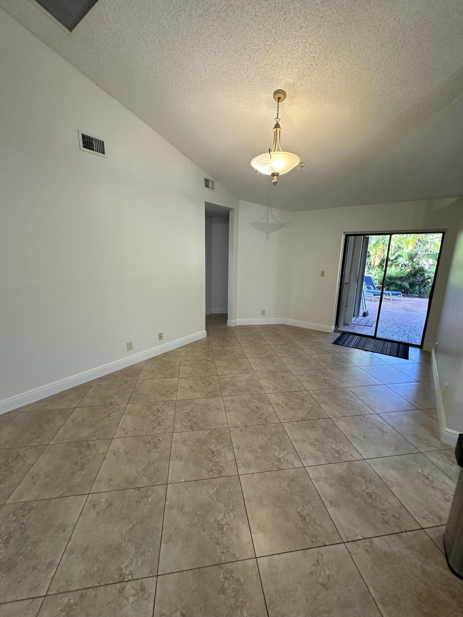 7689 W Country Club Boulevard