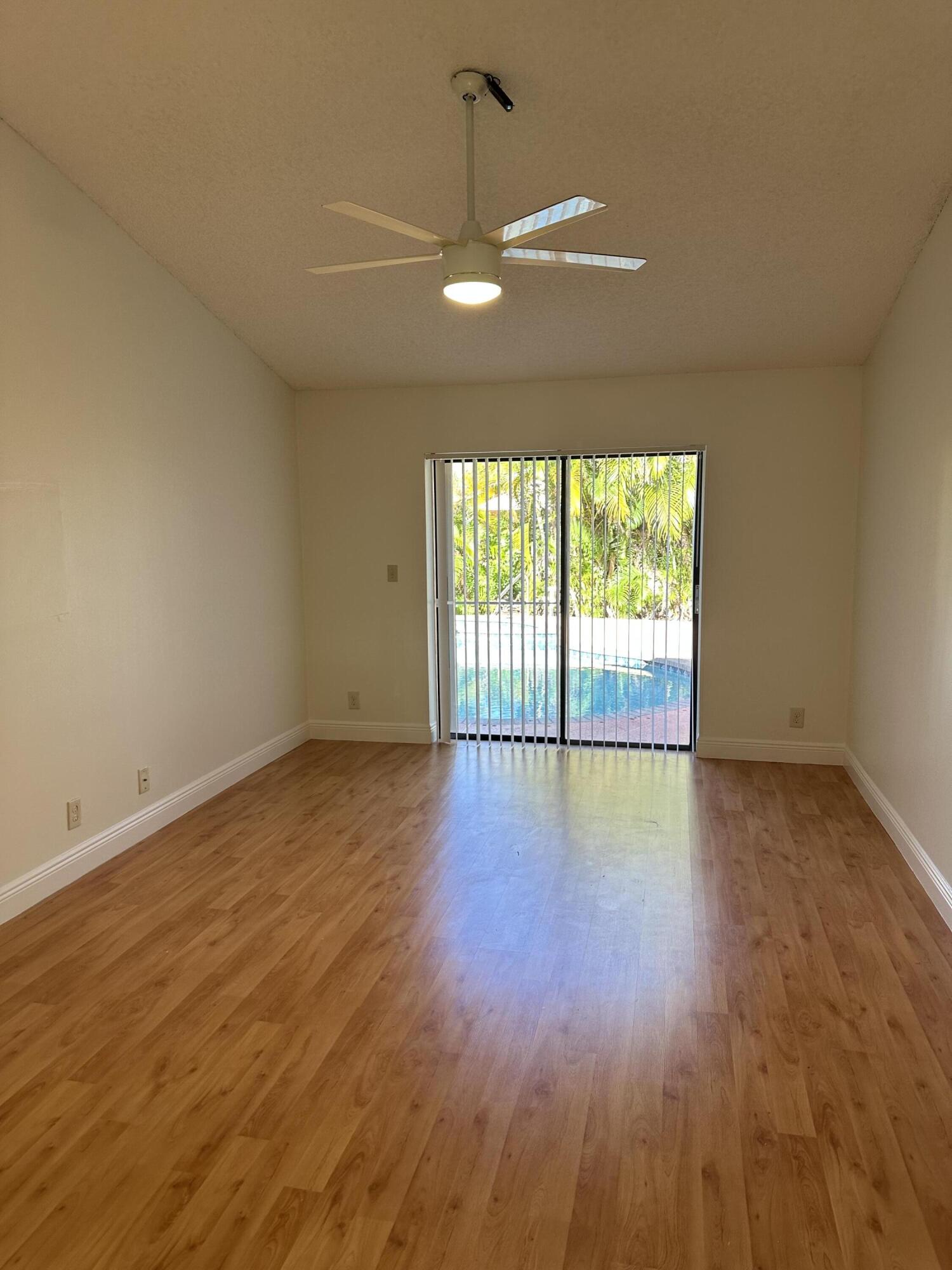 7689 W Country Club Boulevard