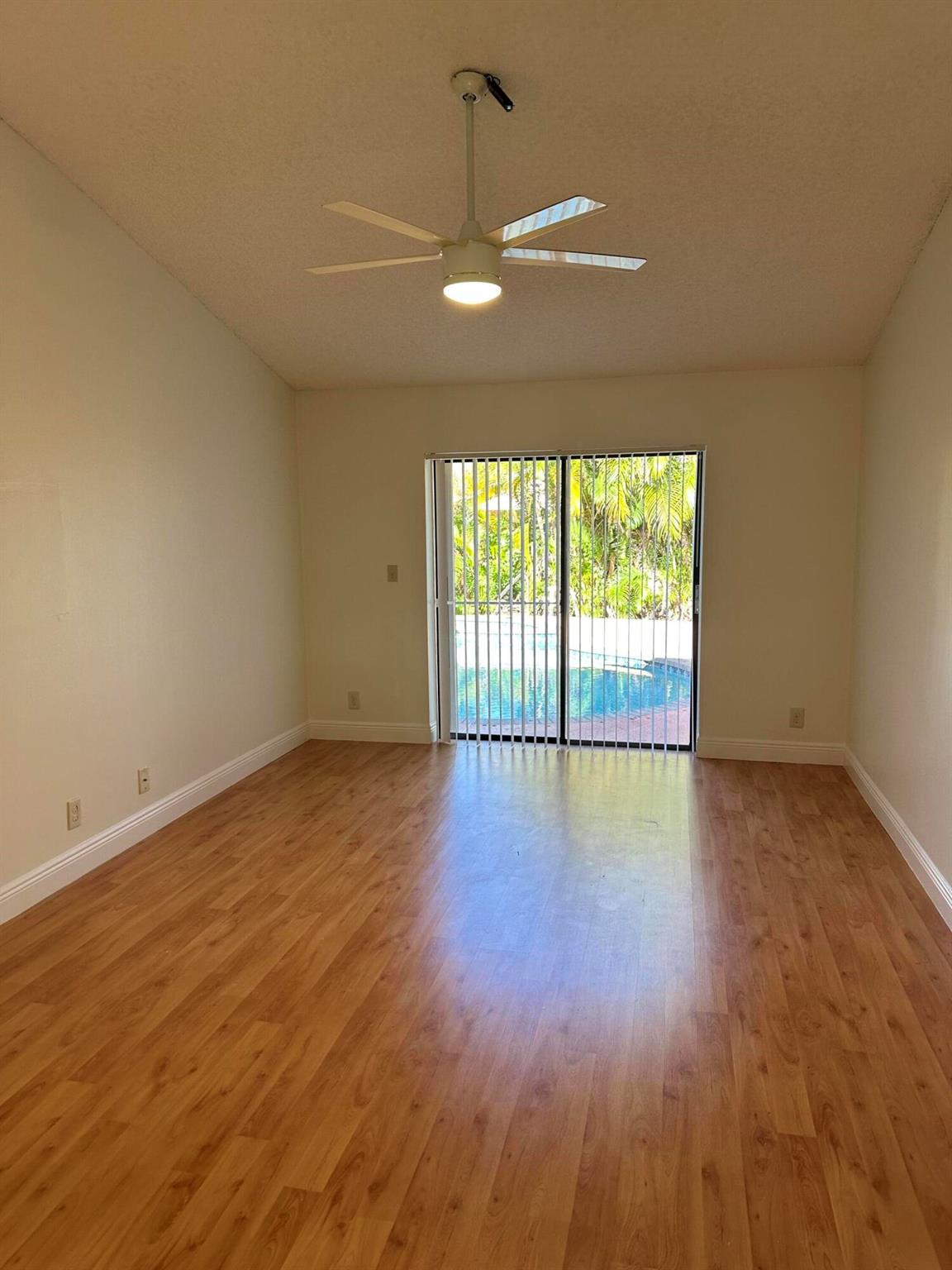 7689 W Country Club Boulevard