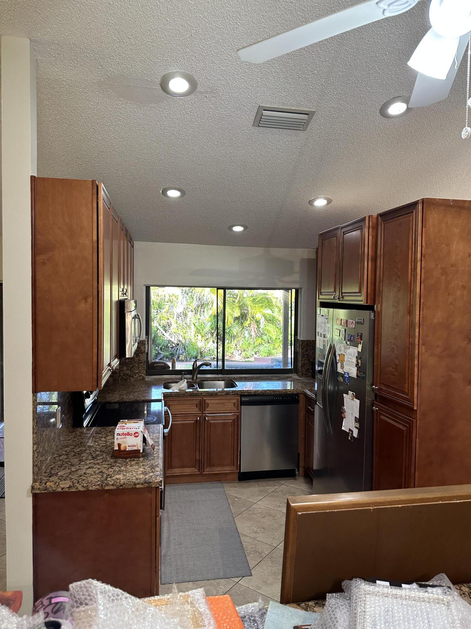 7689 W Country Club Boulevard