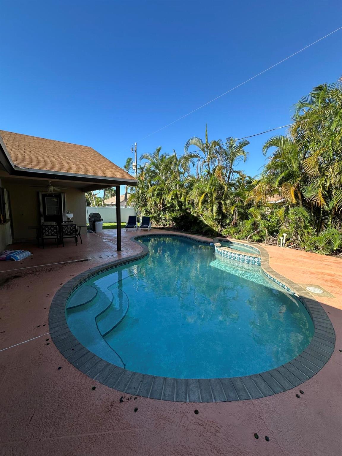 7689 W Country Club Boulevard