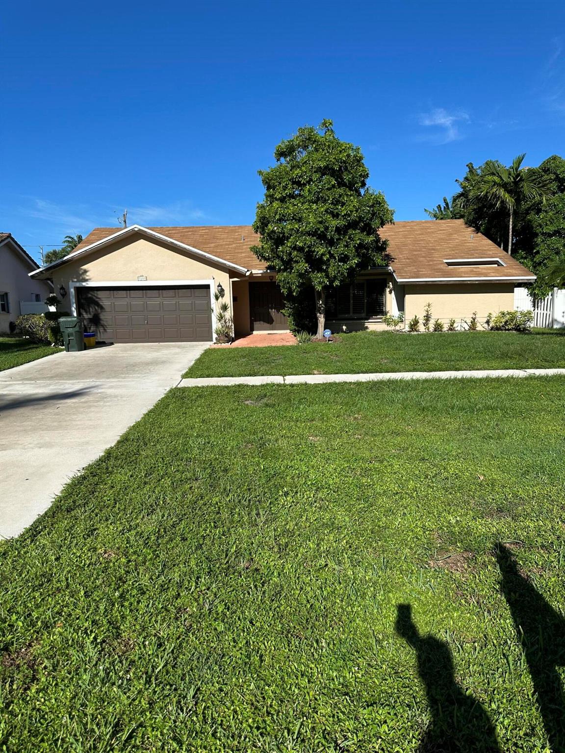 7689 W Country Club Boulevard