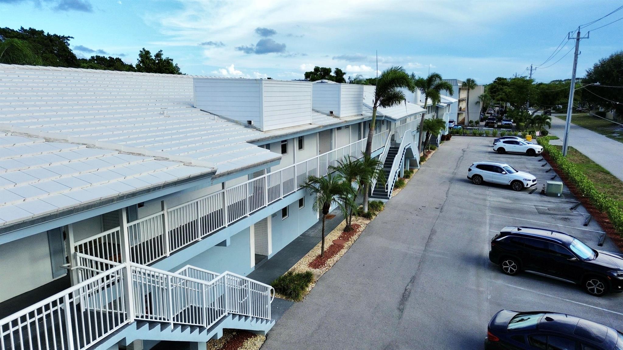 6100 NE 7th Avenue 17