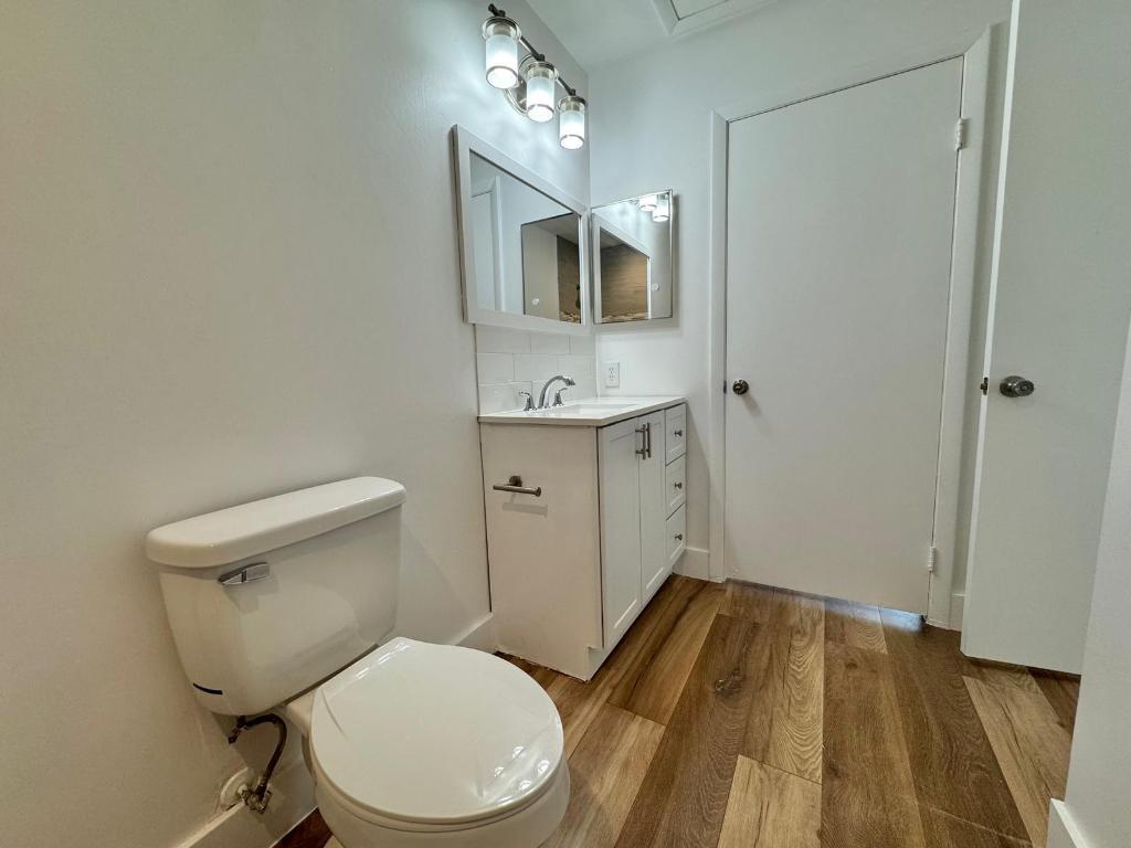 815 W Boynton Beach Boulevard 15-206