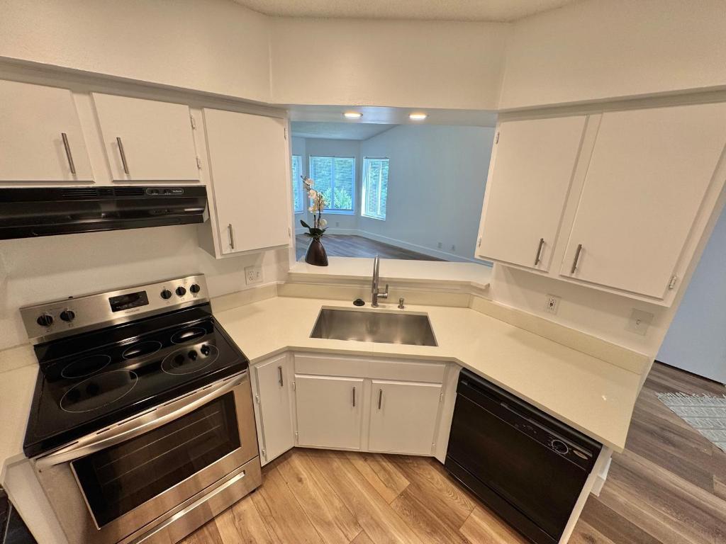 815 W Boynton Beach Boulevard 15-206