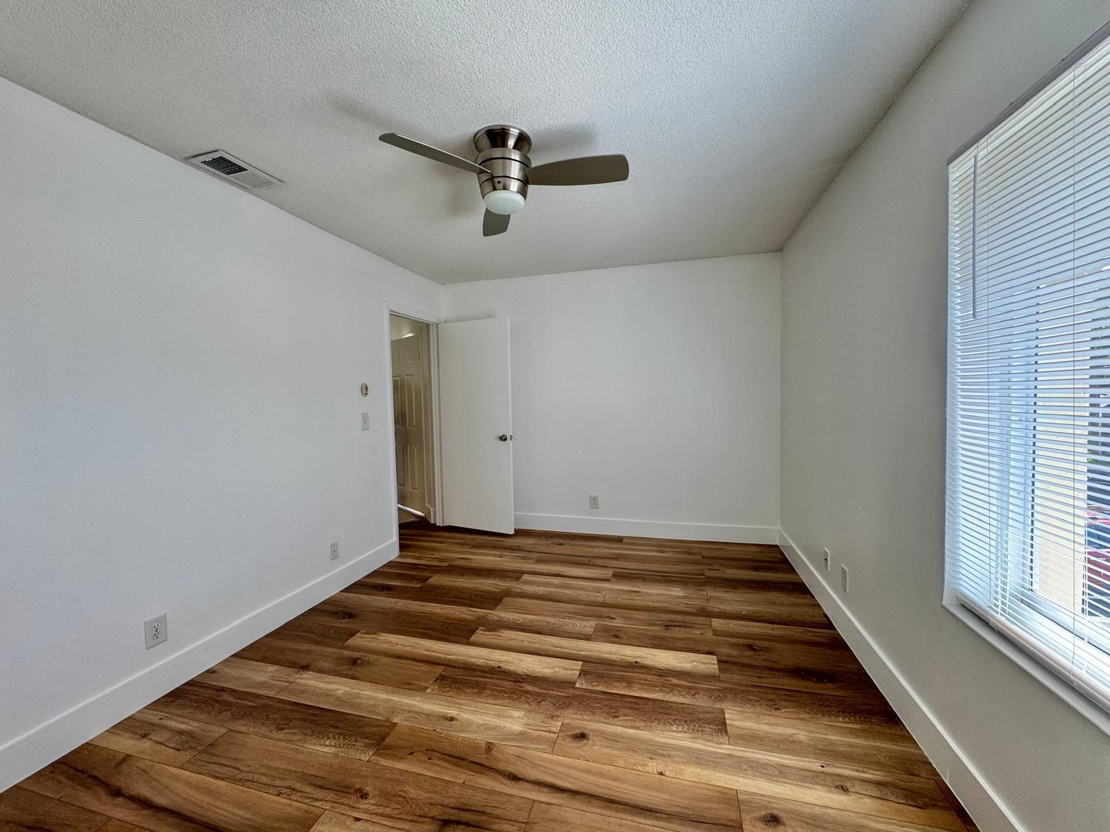 815 W Boynton Beach Boulevard 15-206