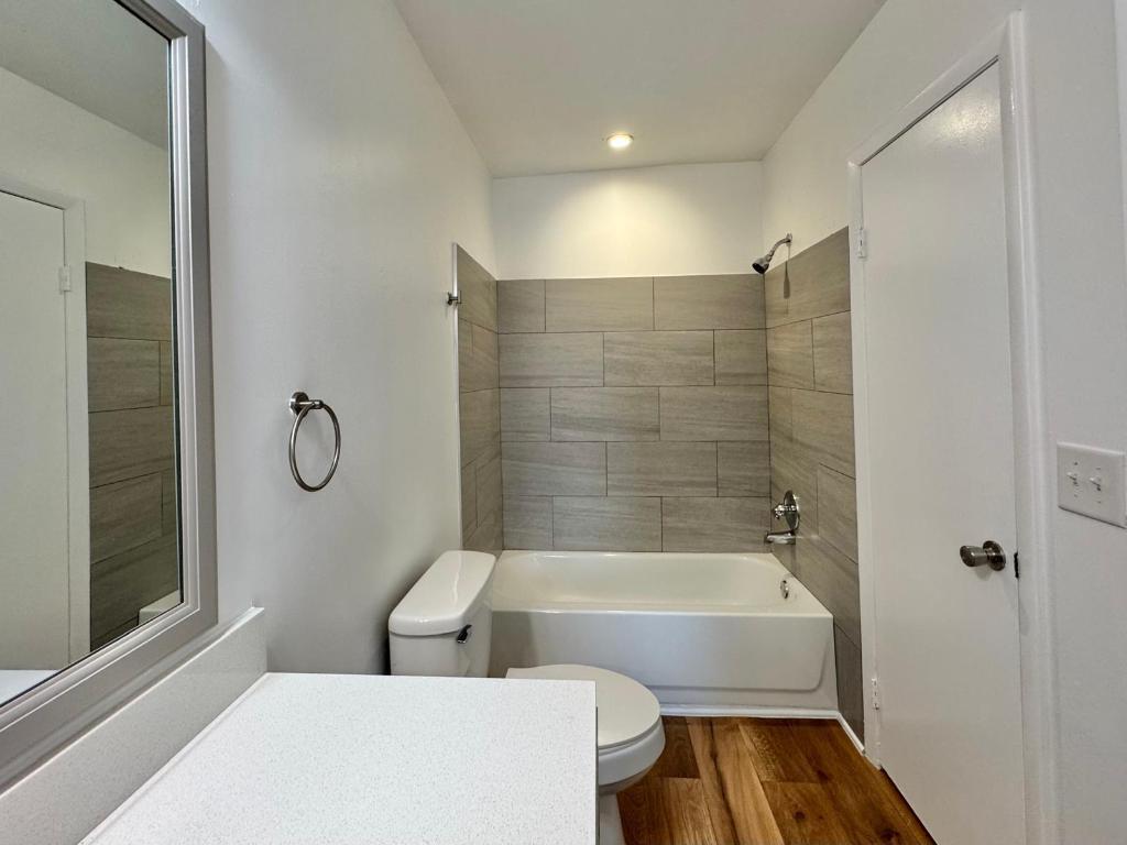 815 W Boynton Beach Boulevard 15-206