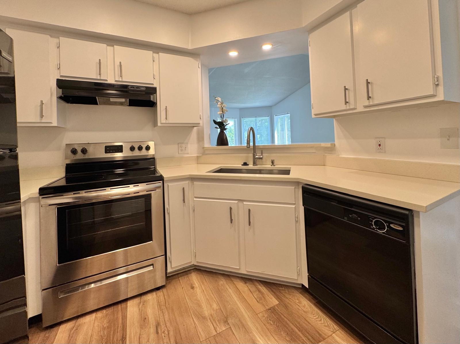 815 W Boynton Beach Boulevard 15-206