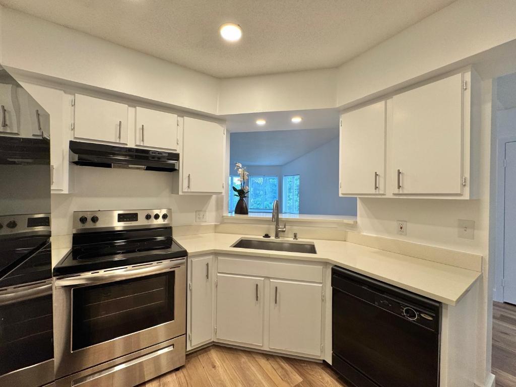 815 W Boynton Beach Boulevard 15-206