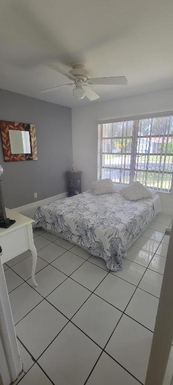 5550 Lakewood Circle A