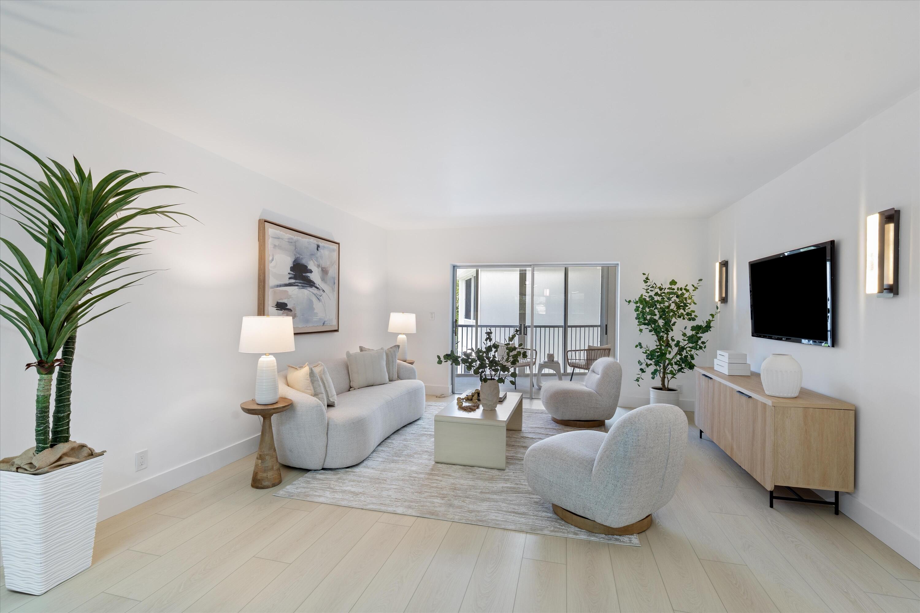 700 NE Harbour Terrace 3320