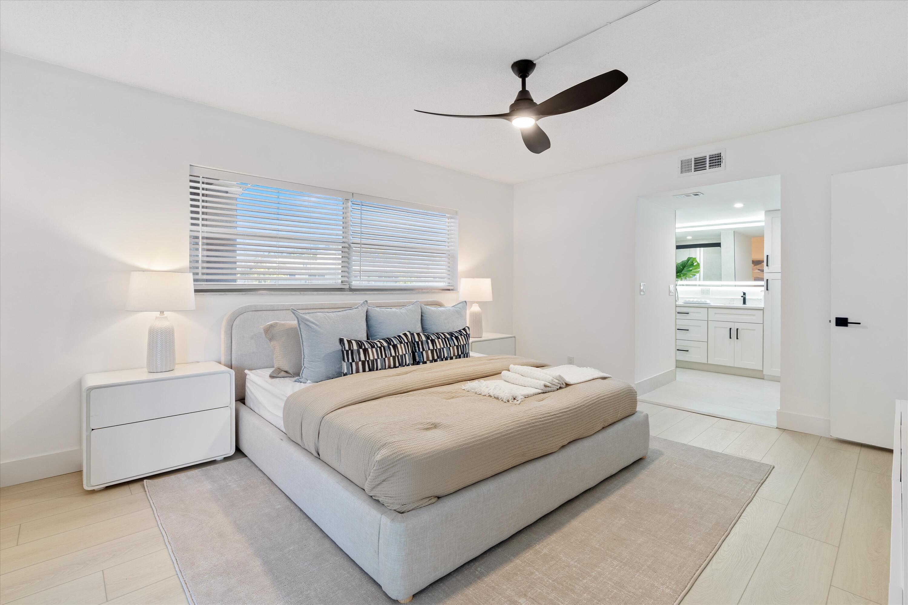 700 NE Harbour Terrace 3320