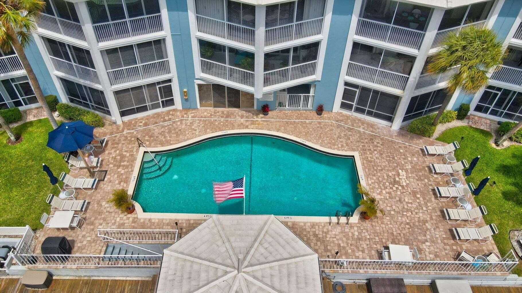 700 NE Harbour Terrace 3320