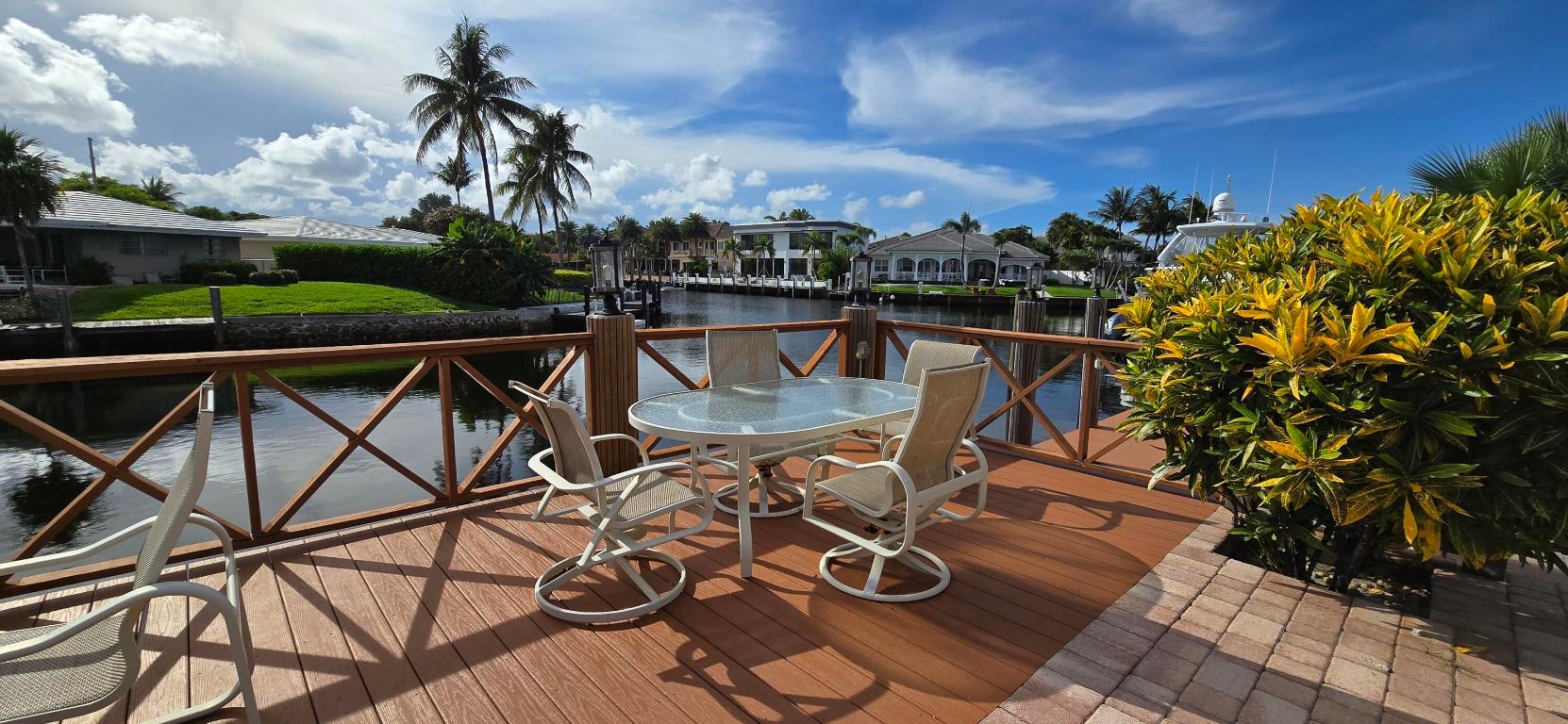 4011 NE 27th Terrace