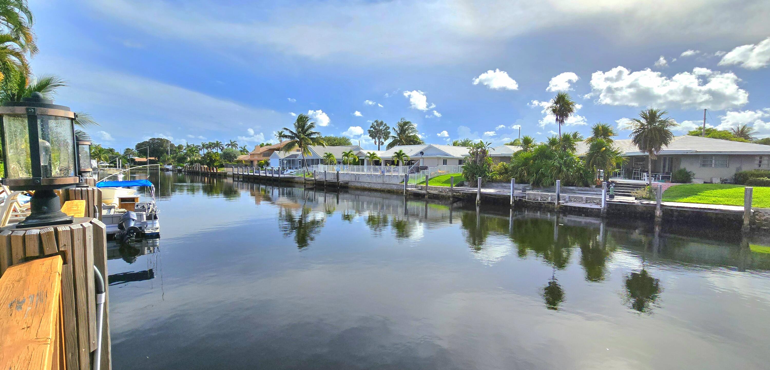 4011 NE 27th Terrace