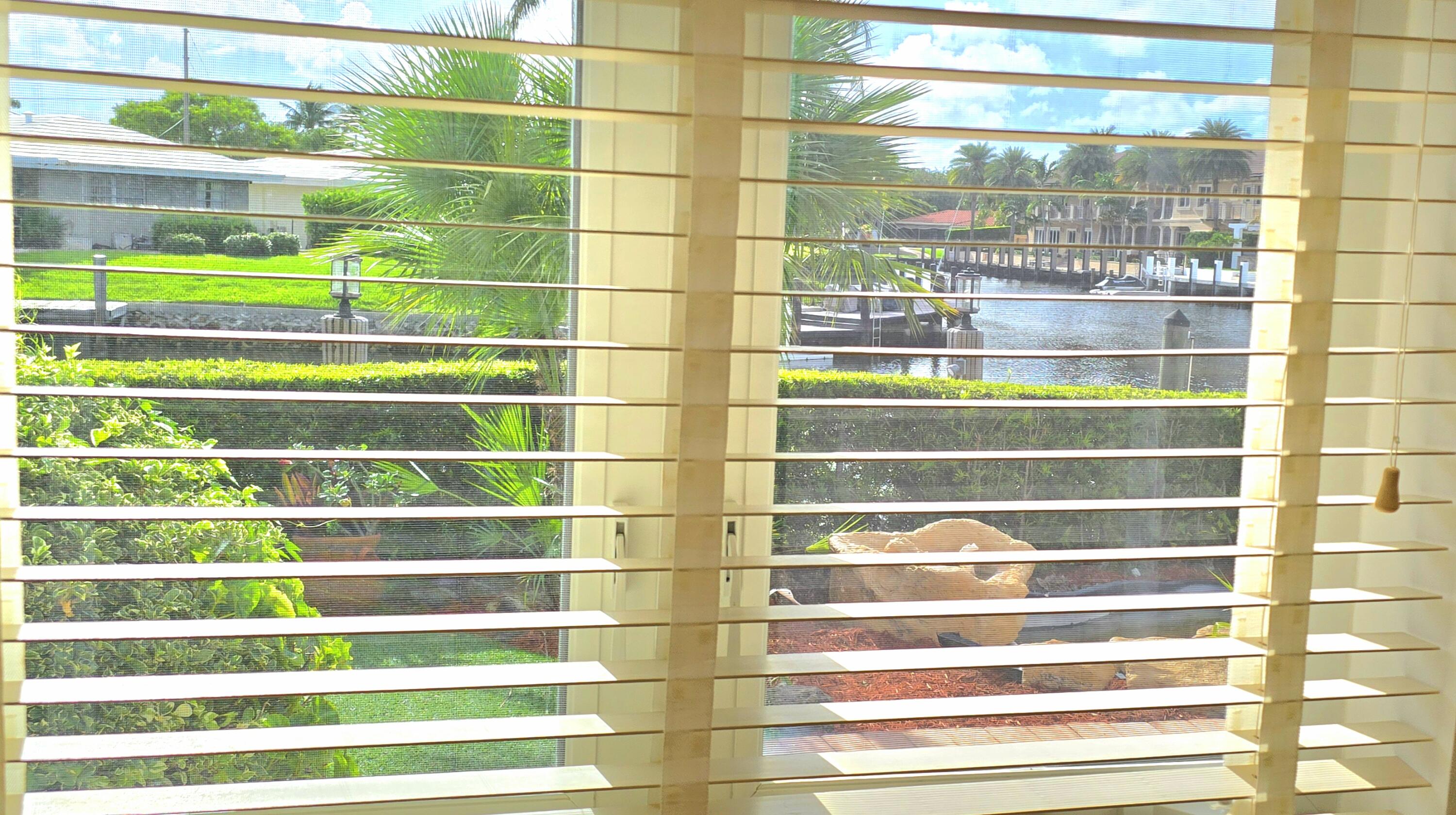 4011 NE 27th Terrace