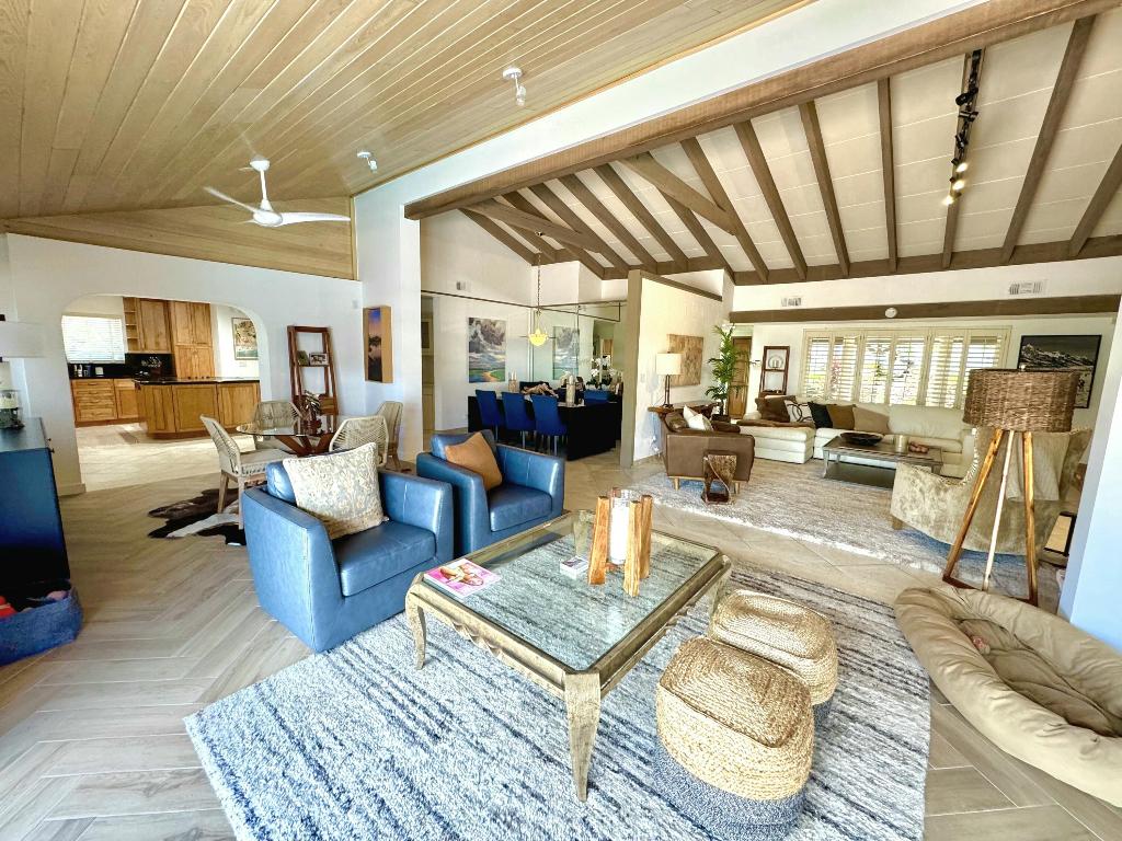 4011 NE 27th Terrace