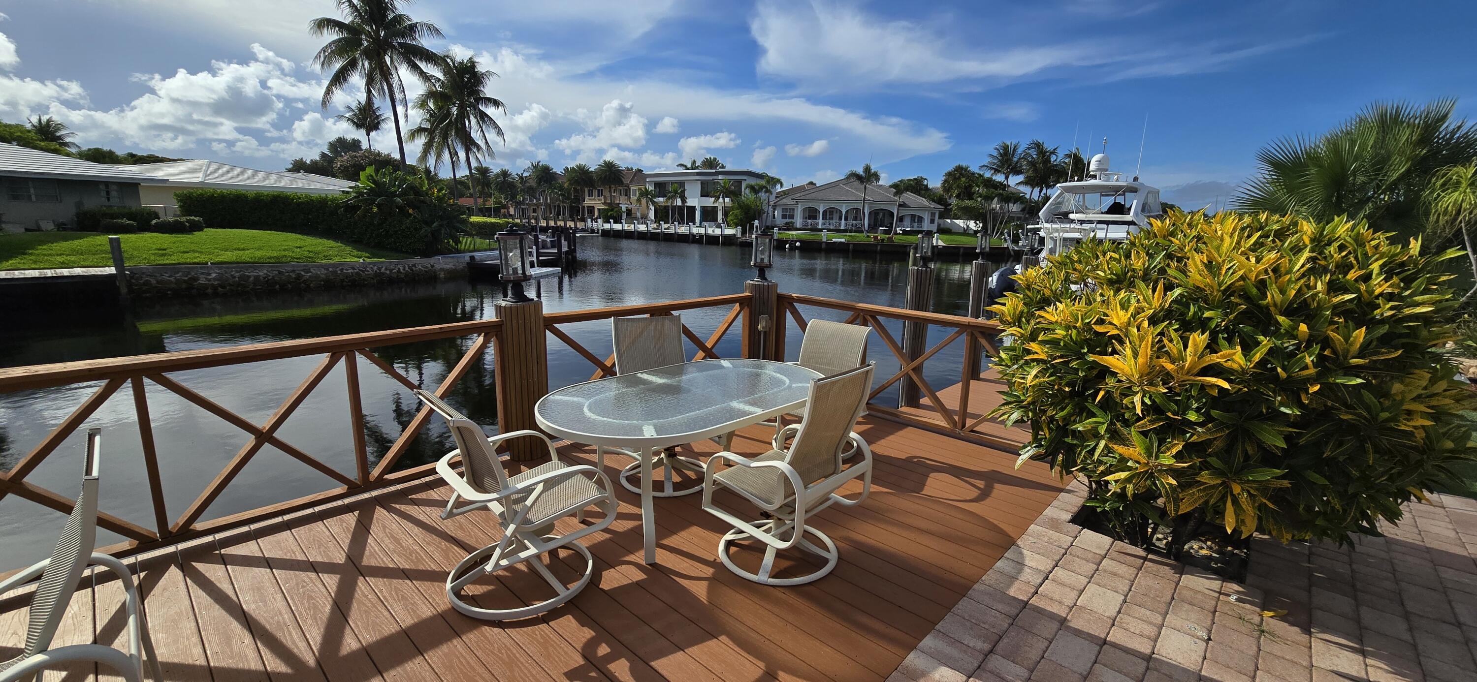 4011 NE 27th Terrace