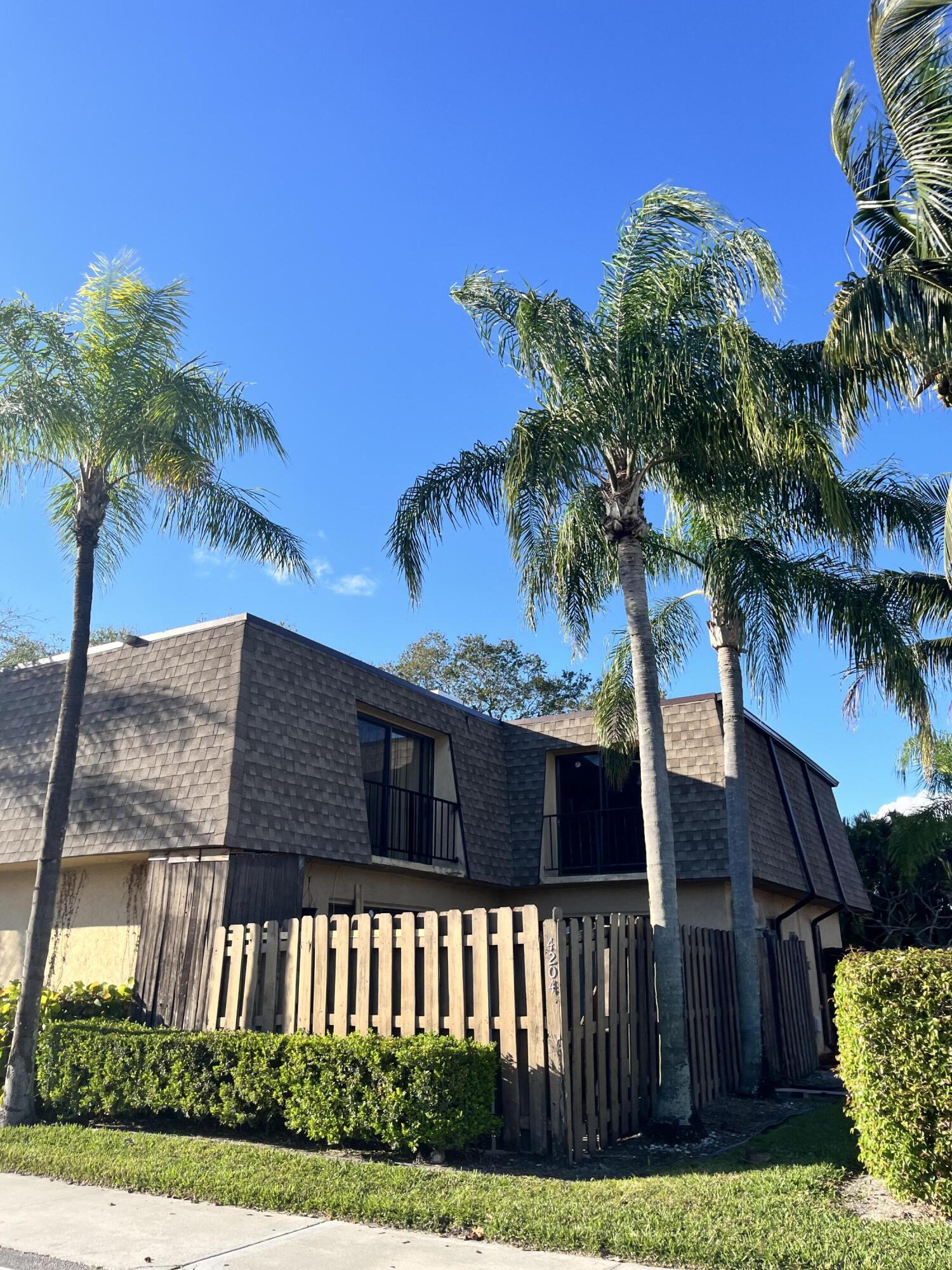 4204 Waterview Circle