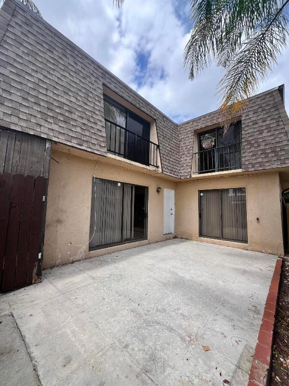 4204 Waterview Circle