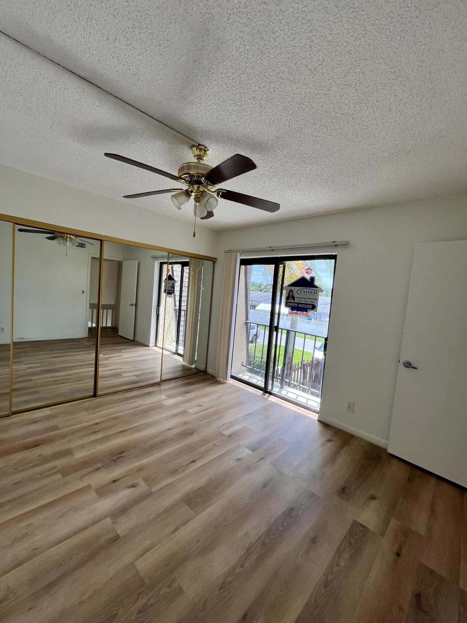 4204 Waterview Circle