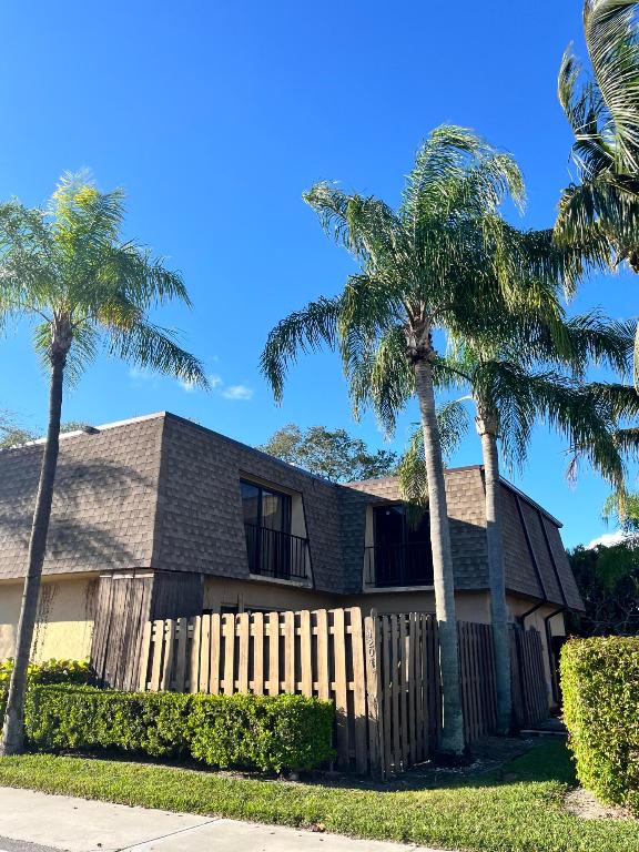 4204 Waterview Circle