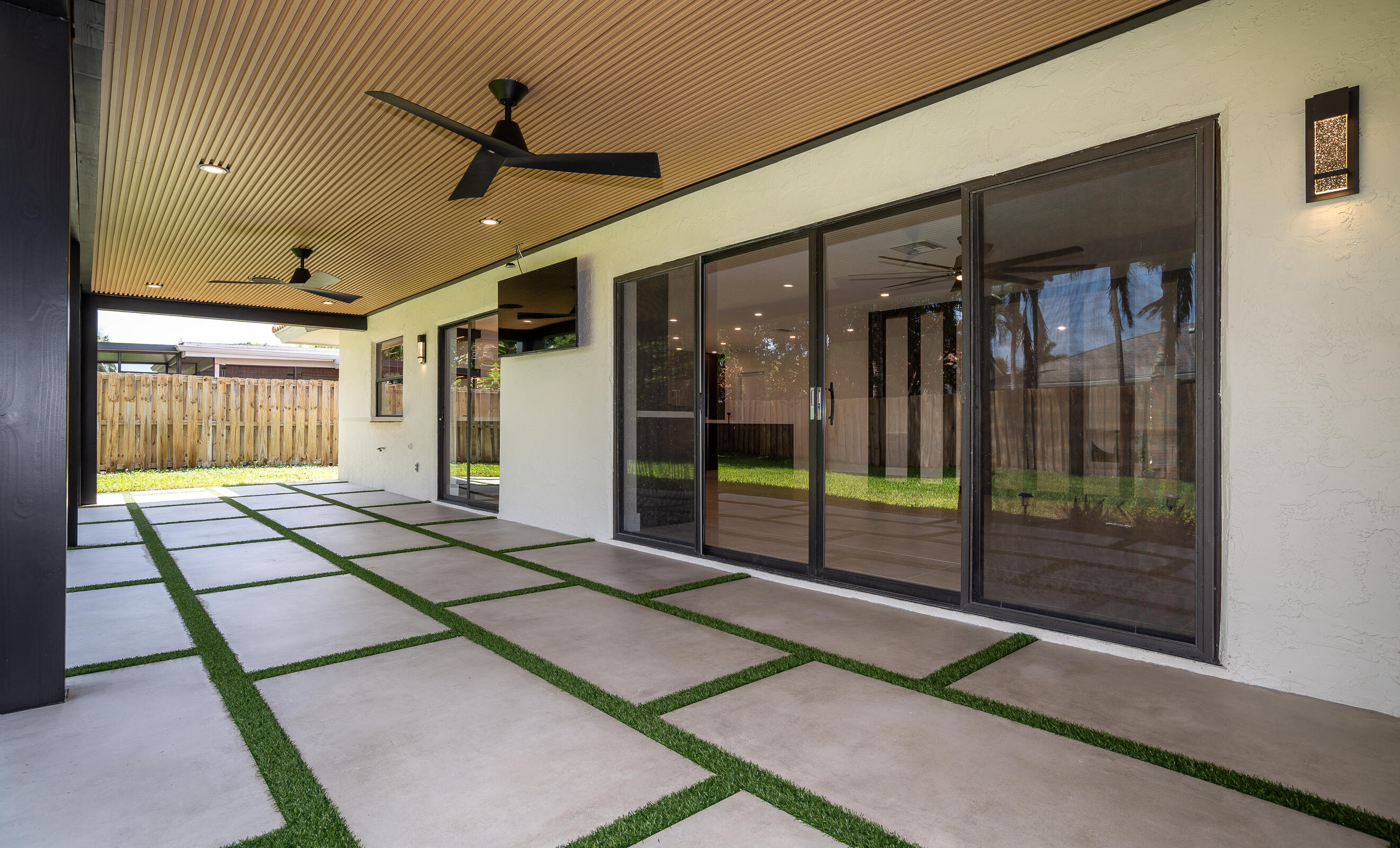 4853 Willow Drive