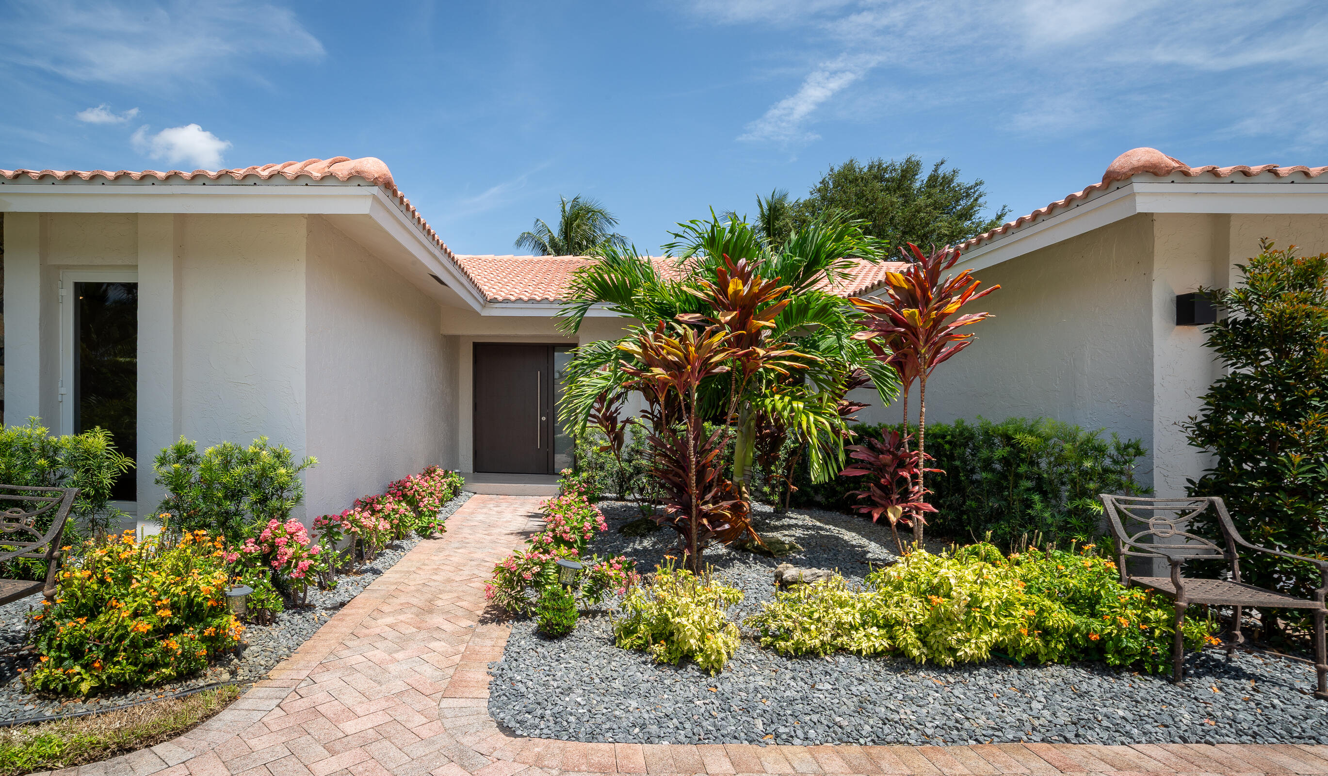 4853 Willow Drive