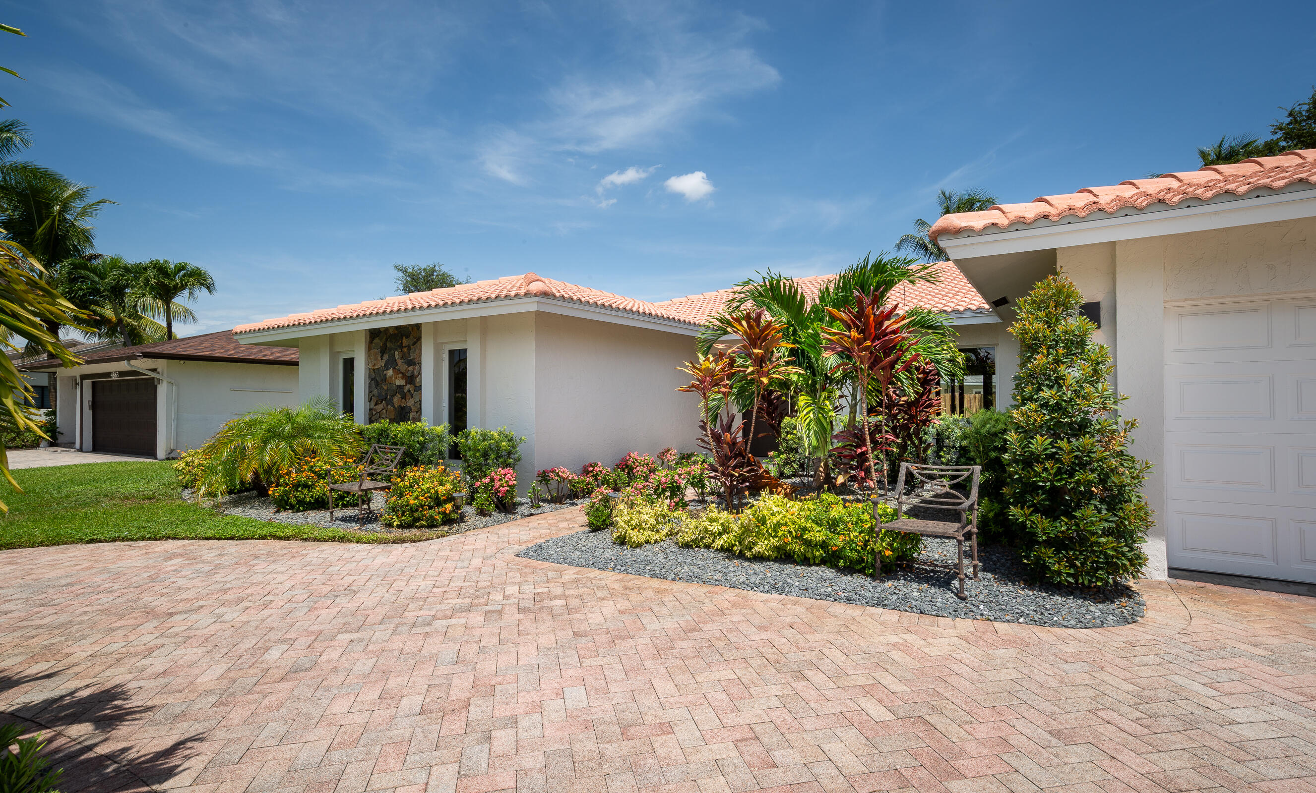 4853 Willow Drive