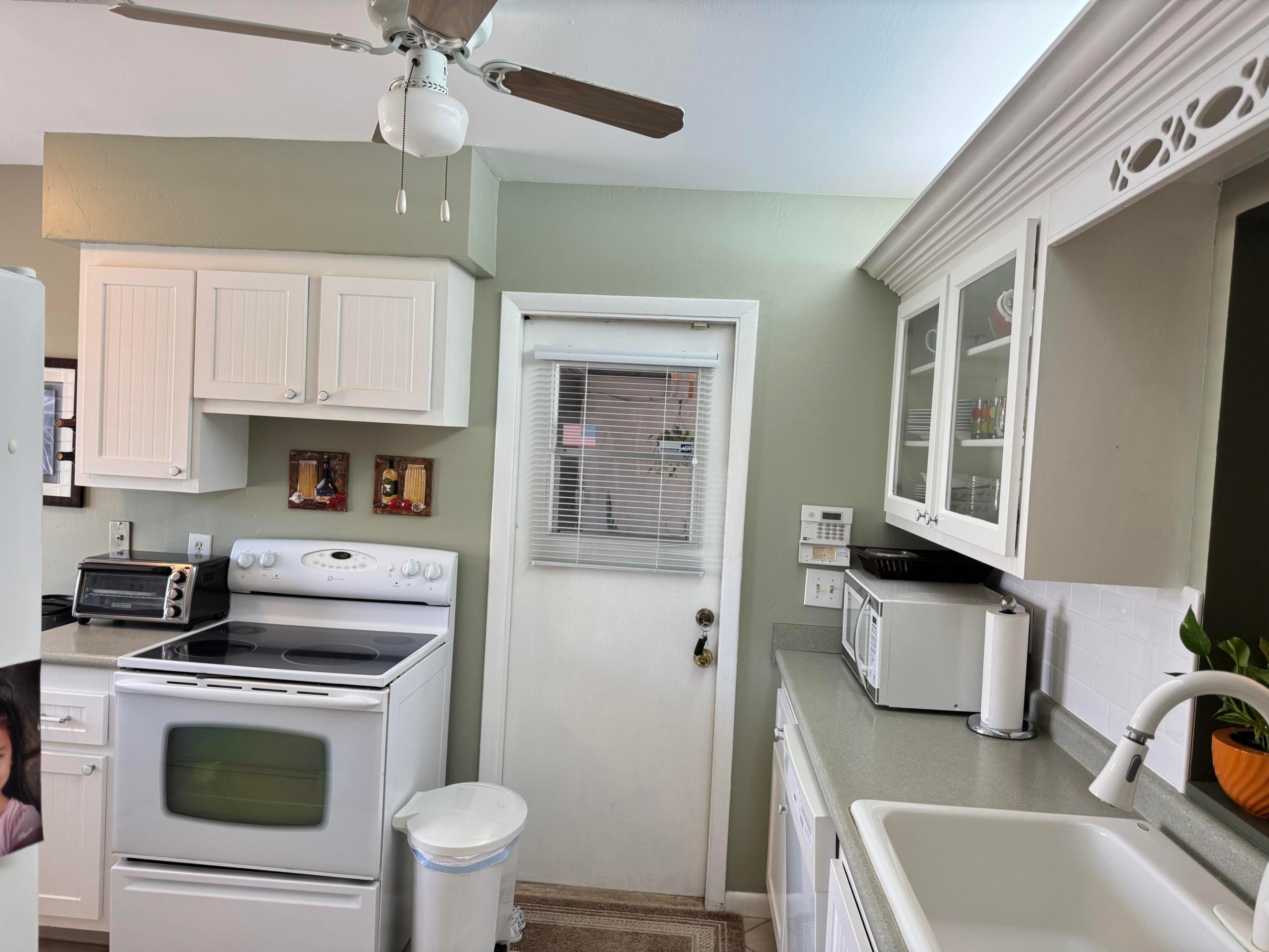 14904 Wildflower Lane