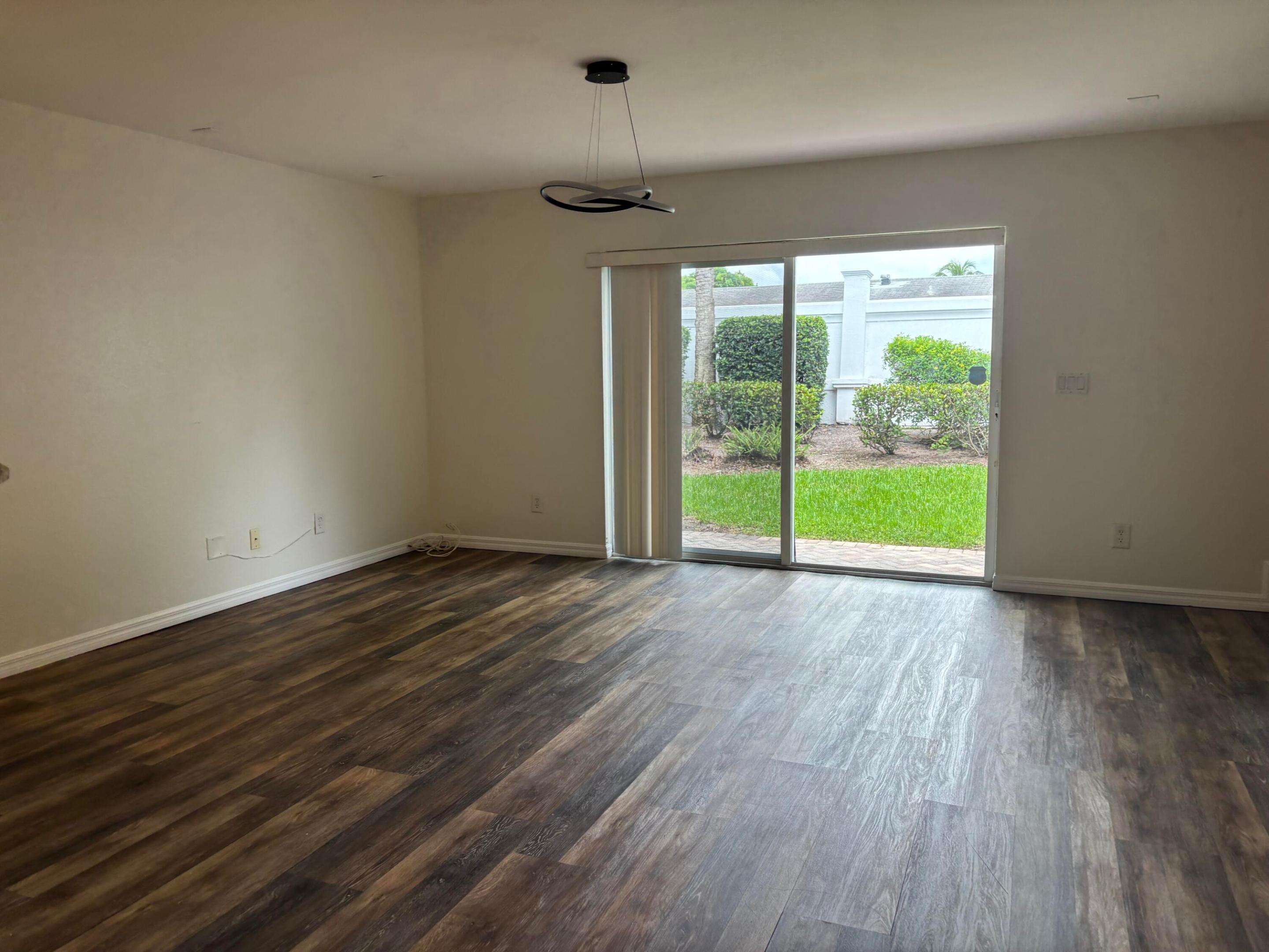 22118 Majestic Woods Way 402