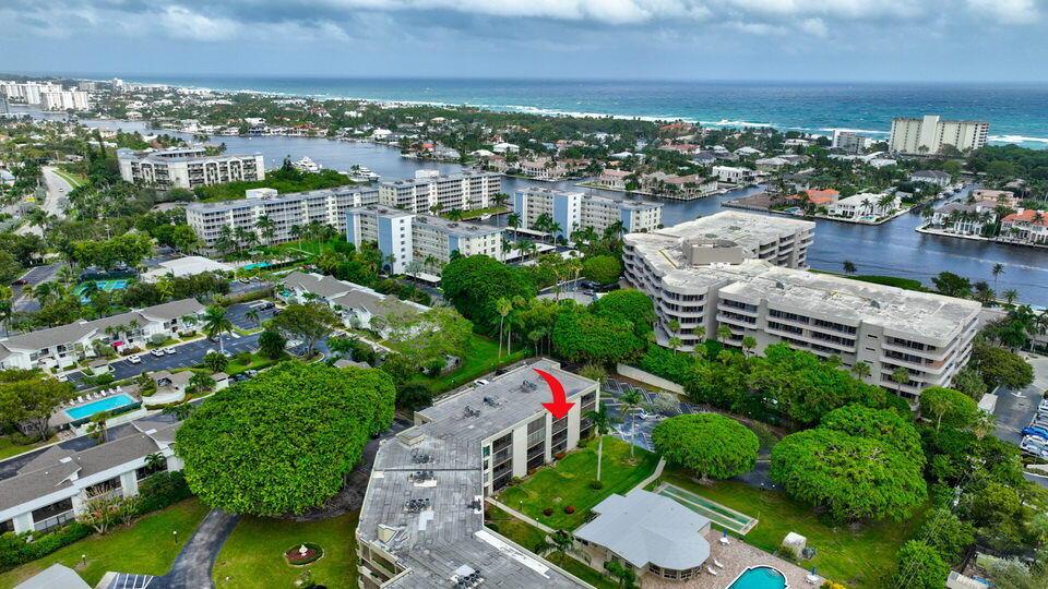 555 Banyan Tree Lane 302