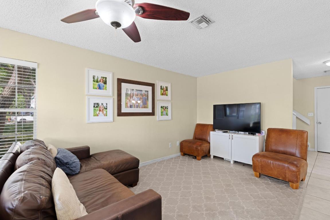 5302 Sapphire Valley