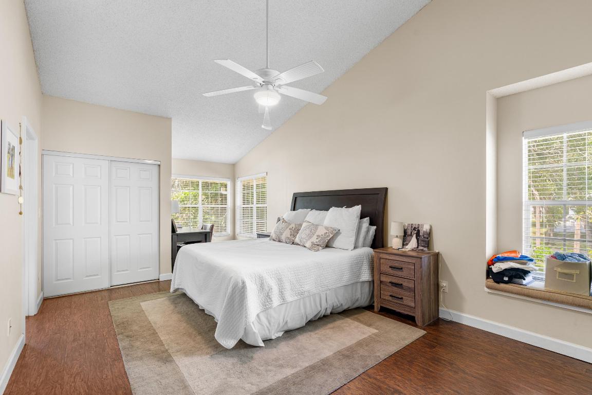 5302 Sapphire Valley