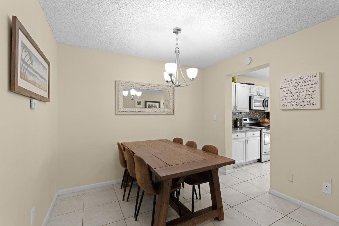 5302 Sapphire Valley