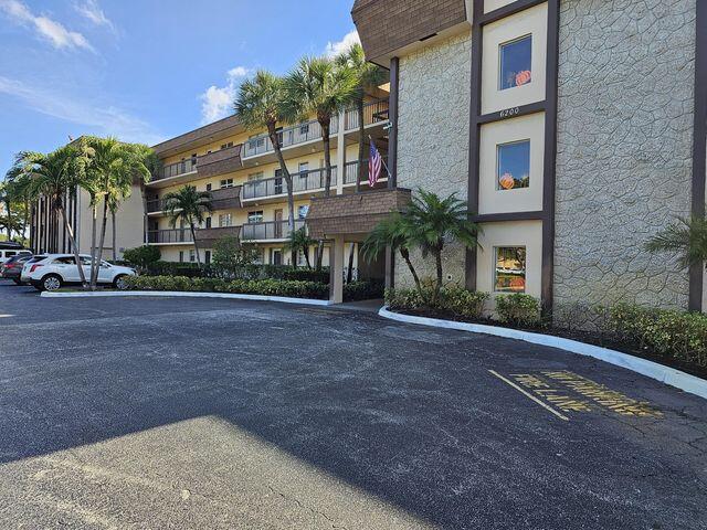6300 NW 2nd Ave. 305