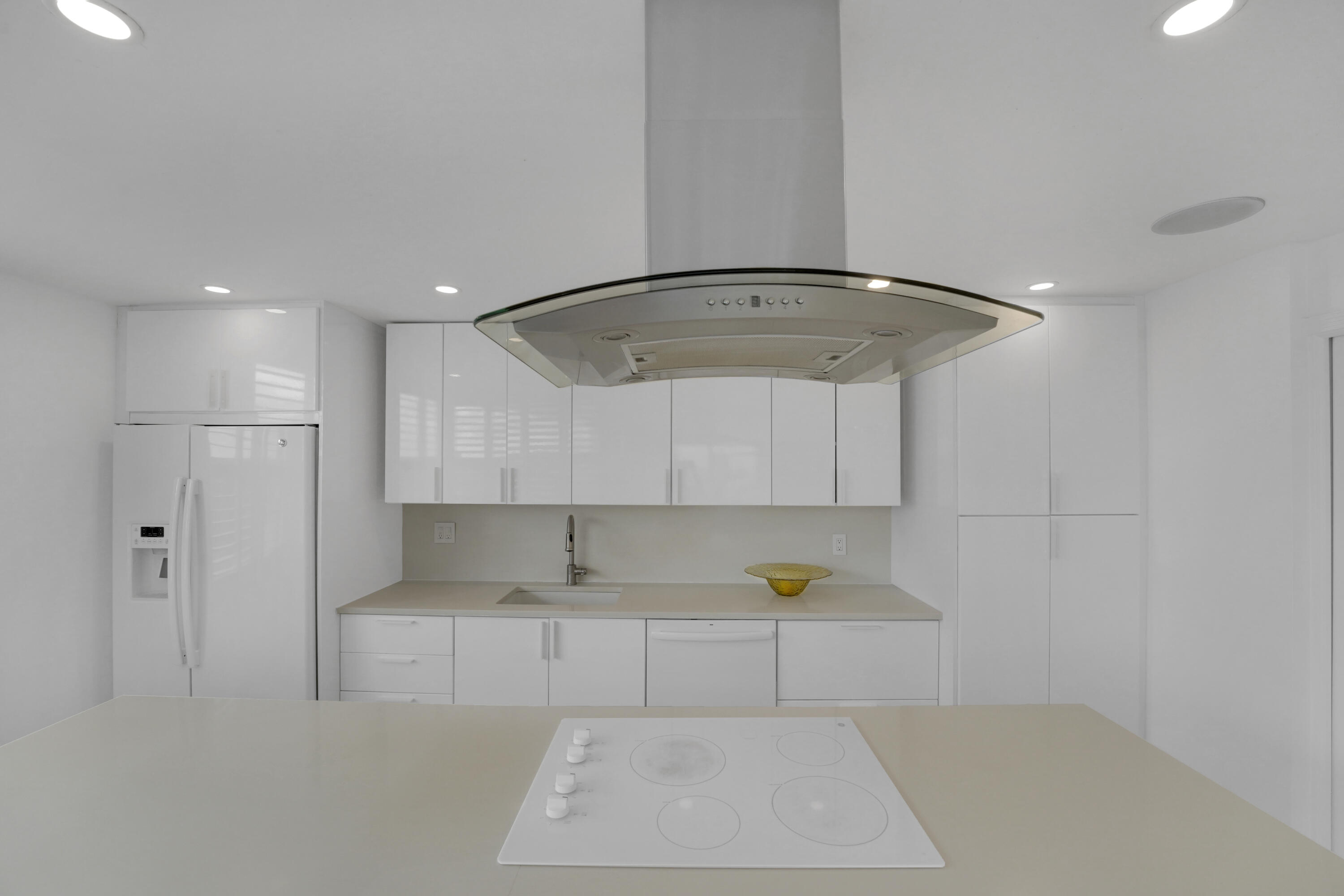 2800 E Sunrise Boulevard 19a