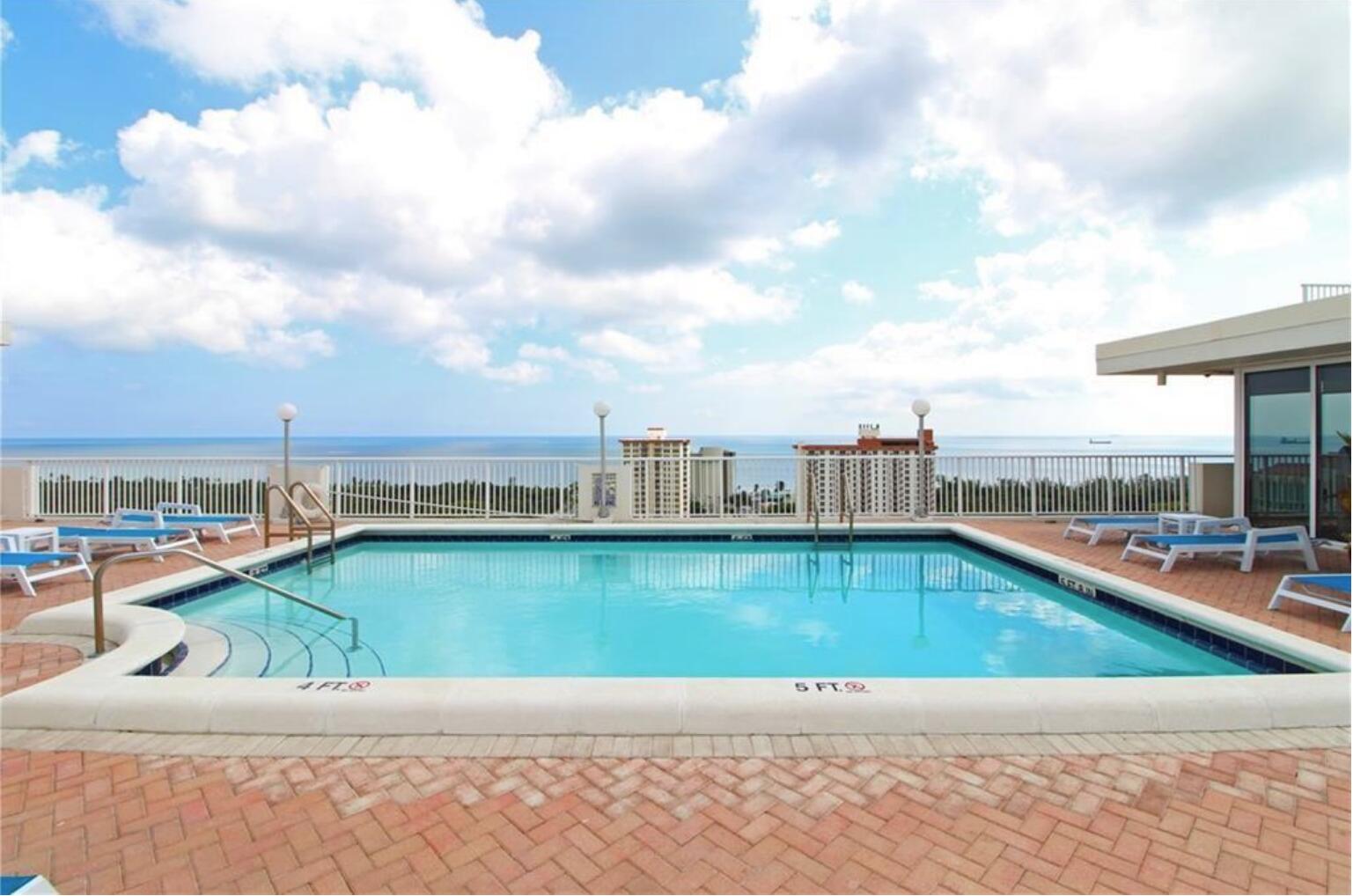 2800 E Sunrise Boulevard 19a