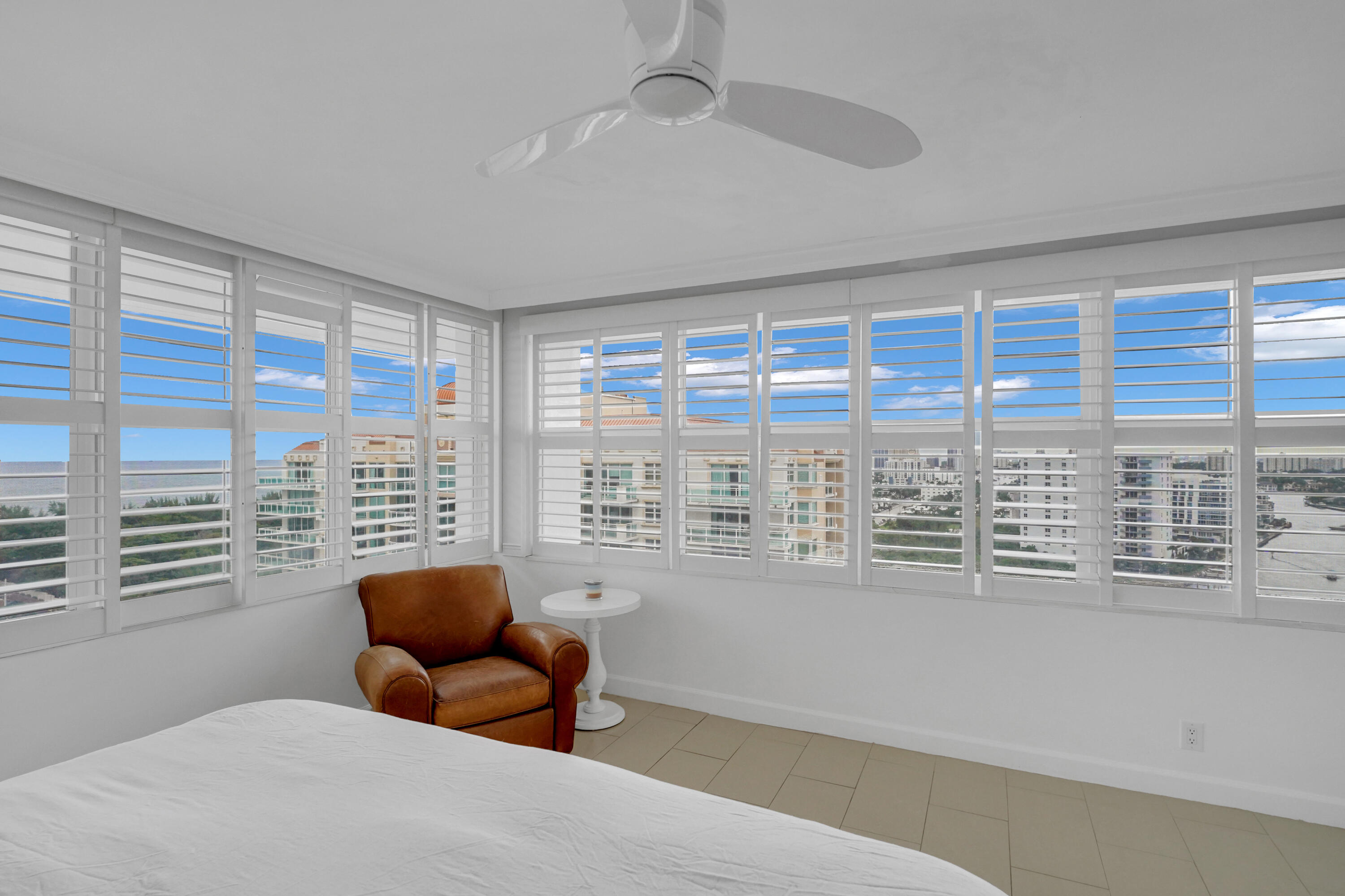 2800 E Sunrise Boulevard 19a