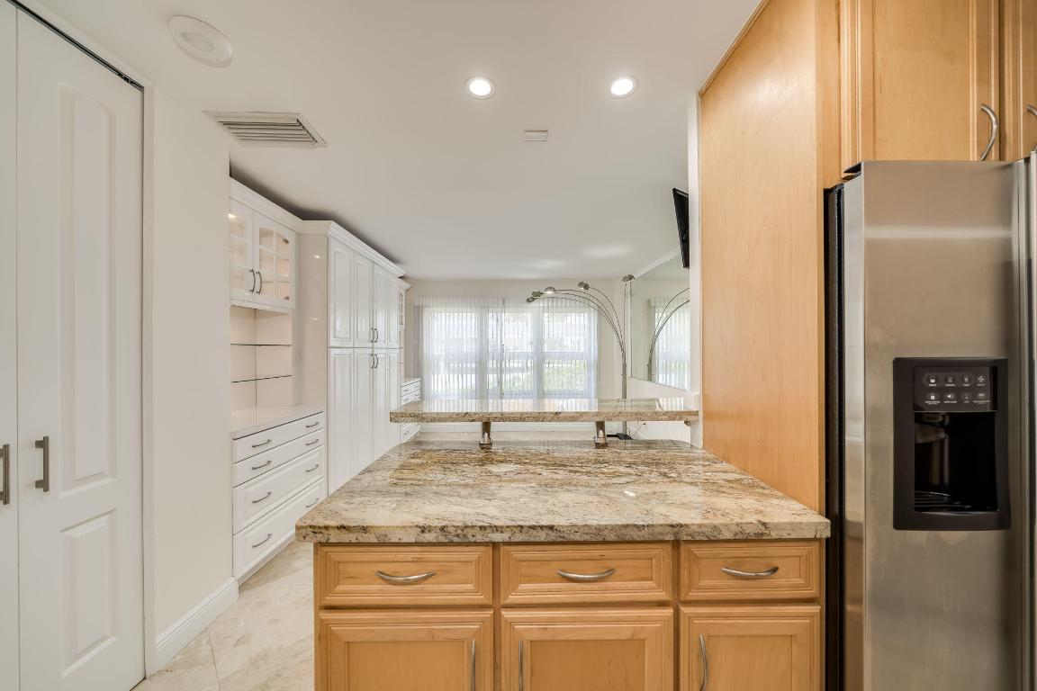 405 N Ocean Boulevard 122