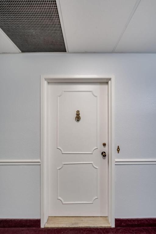 405 N Ocean Boulevard 122