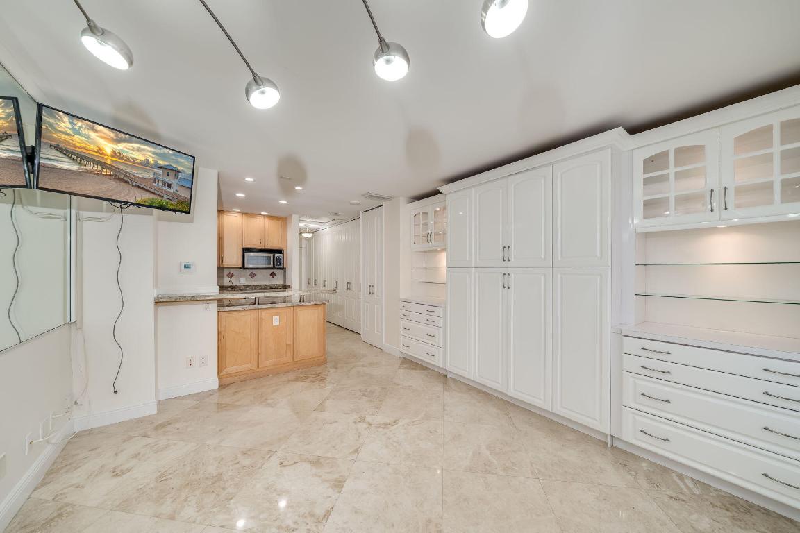 405 N Ocean Boulevard 122