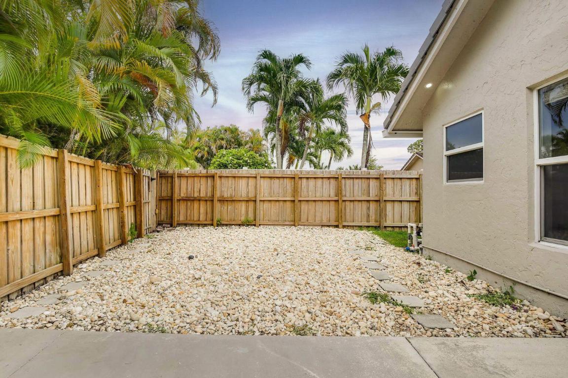 7515 Silver Woods Court, Boca Raton