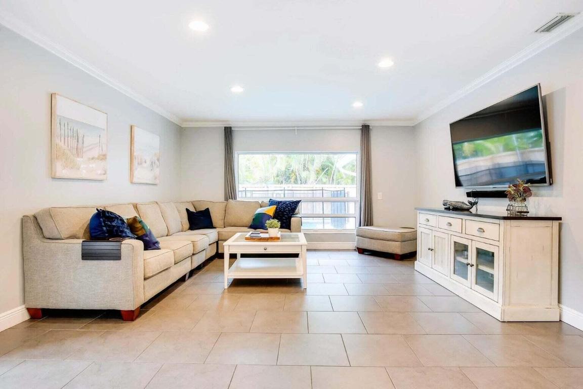 7515 Silver Woods Court, Boca Raton