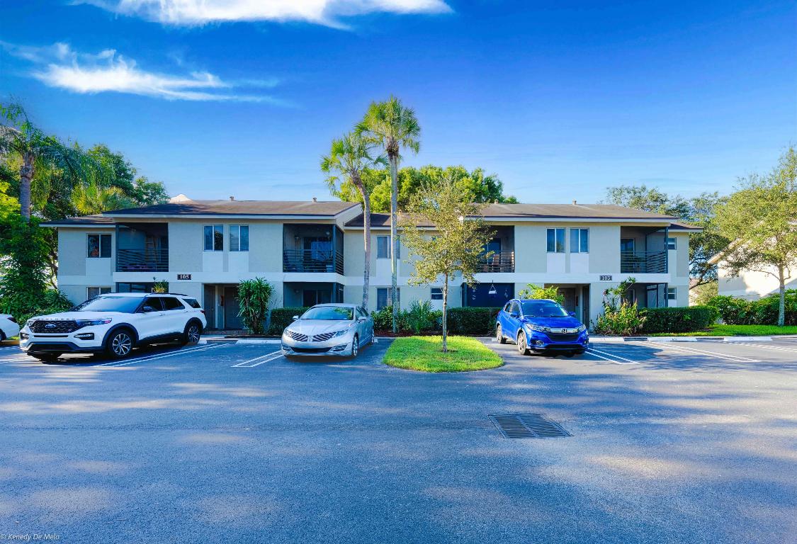 105 Gardens Drive 102