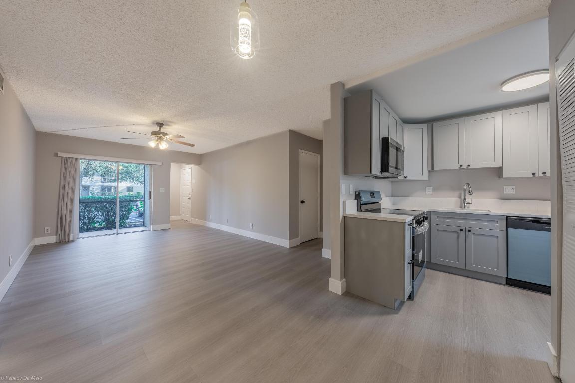 105 Gardens Drive 102