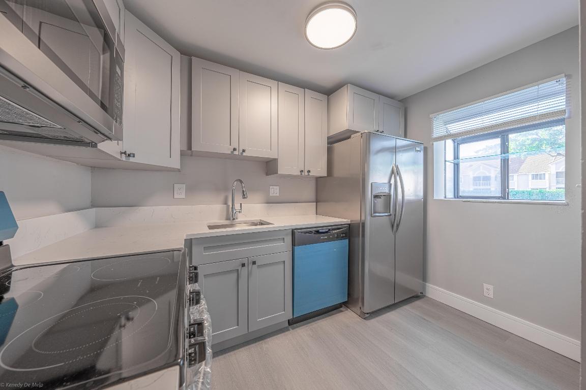 105 Gardens Drive 102